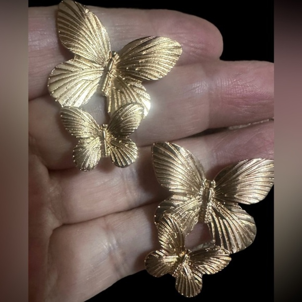 - Zara double Butterfly pierced earrings